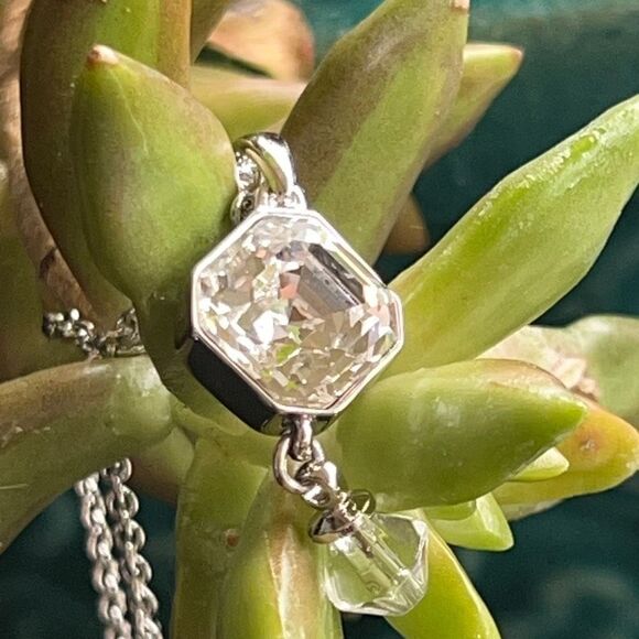 Spotlight Necklace Silver Asscher Cut - Picture 8 of 11